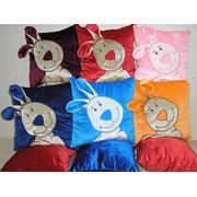 Пошив подушек: Декоративная подушка-кролик. Подушки-сувениры с вышивкой нанесением рисунка (Нового года). Оптовые заказы