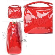 Сумка кожаная лаковая, красная, кожаные сумки из Италии фотография