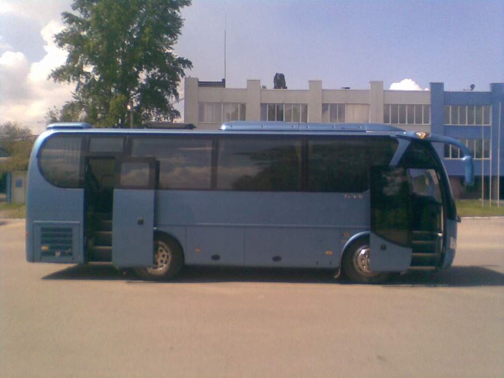 Автобус для перевозки рабочих