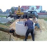 Установка колодцев канализационных в Киеве фото