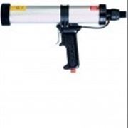 Пистолет-шприц для герметика пневмотический фото