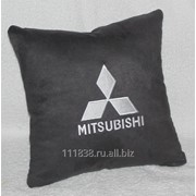 Подушка т.серая Mitsubishi вышивка белая фотография