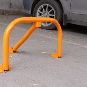 Барьер парковочный оранжевый фото