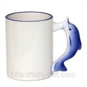 Чашка с нанесением фото дельфин. Печеть на чашках фото