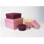 Коробки и ящики из картона для упаковки текстиля и текстильной продукции