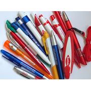 Ручки карандаши стержни маркеры фломастеры корректоры фотография