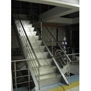Лестницы металлические 2300 грн!!!. Изготовление лестниц из металла.Строительные лестничные марши , косоуры, балконные огрождения фото