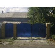 Ворота кованые с поликарбонатом фото