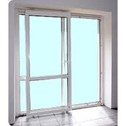 Окна двери алюминиевые фасады витражи входные группы алюминиевые конструкции строительные из алюминия изделия из алюминия двери балконные стройматериалы купить фотография
