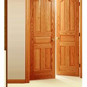 Блоки дверные двери сосновые (массив сращенный брус) фото
