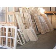 Оконные блоки деревянные комплектные Оконная обвязка нижняя и вертикальная косяки наличники подоконники деревянные фото
