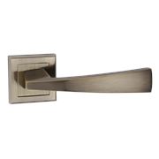 Дверная ручка на розетке Артикул: Z-1215 AB Цвет отделки: AB - старая бронза фото
