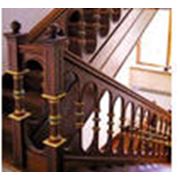Лестницы деревянныелестницы из натурального дерева различных конструкций