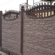 Декоративный железо-бетонный забор
