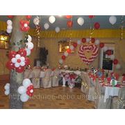 Свадебное оформление воздушными шарами. Кафе «Парк Авеню» фото