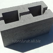 Блок бетонный серый фото