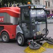 Автоматизированная уборка территории при помощи подметальной машины HAKO Citymaster Comfort 1200 фото