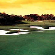 Кварцевый песок для гольф-полей фотография