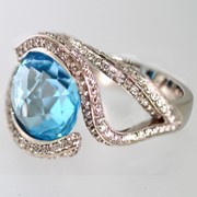 Перстень «Королевский» с топазом и бриллиантами фотография