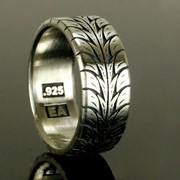 Серебряное кольцо “Sprint“ от WickerRing фото