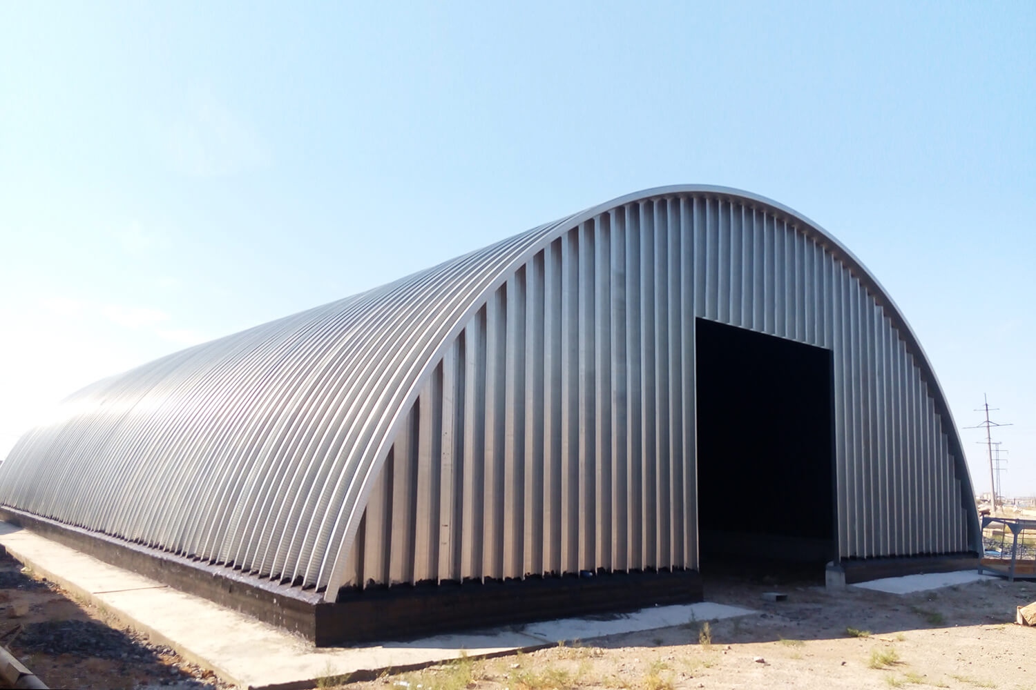 Здание арочного ангара. Ангары из металлоконструкций. Строит ангары. Бескаркасные ангары. Лстк для ангара.