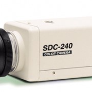 Цифровая цветная видеокамера SDC-2304PF предназначена для применения в системах видеонаблюдения.