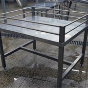 Пищевой стол из нержавеющей стали. фото