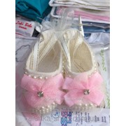 Пинетки для новорожденных розовые бантики, код товара 255555608 фотография