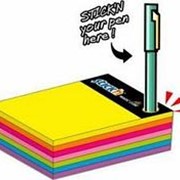 Универсальный самоклеящийся неоновый блок с отверстием для ручки 101х76мм, 280 л, 7 цветов, STICK`N, HOPAX Универсальный самоклеящийся неоновый блок с фотография