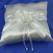 Подушка для колец на свадьбу фото