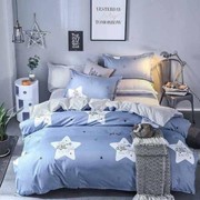 Полутораспальный комплект постельного белья на резинке из сатина “Karina“ Голубой со звездочками с надписями фото