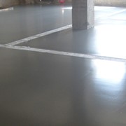 Устройство бетонного пола с упрочненным верхним слоем фото