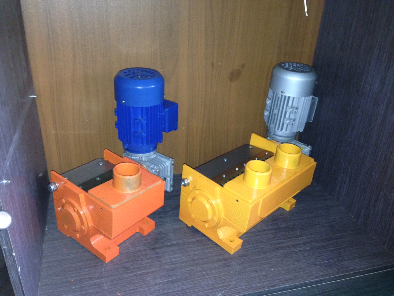 Магнитный сепаратор для шлифовального станка. Магнитный сепаратор х43. Магнитный сепаратор х43. Магнитный сепаратор для шлифовального станка. Сепаратор магнитный х43-44.