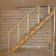 Лестница деревянная для дачного домика фото