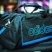 Спортивная дорожная сумка ADIDAS черная фотография