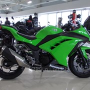Мотоцикл Kawasaki Ninja 300 фотография