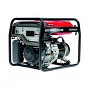 Бензиновый генератор Honda EG5500CXS фотография