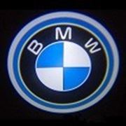 Проекция логотипа BMW фото