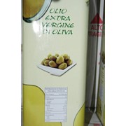 Масло оливковое из Италии. фото