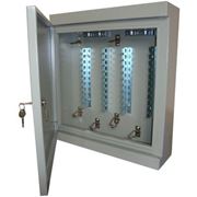 NETS-KR-MEDB-40 Настенный металлический шкаф с замком на 40 плинтов 700*450*130