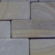 Песчаник “Кирпичик окатанный 65х250“ (различные природные оттенки) фото