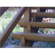 Ступени для лестниц деревянные. фотография