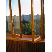 Окна с деревянными рамами остекленные