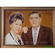 Янтарная картина из янтаря «Семейный портрет» фото