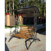 Кованая лавочка с навесом киев