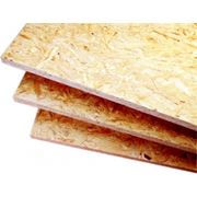 Строительная плита влагостойкая OSB (Канада, США). OSB (Oriented Strand Board - плита с ориентированной плоской стружкой). Композитная плита строительного назначения, состоящая на 95% из древесной стружки. фото