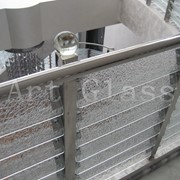Ограждения стеклянные для лестниц и ступеней с применением художественной обработки стекла - изготовление на заказ фото