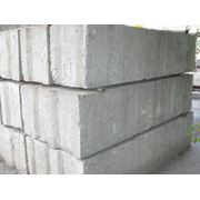 Блоки бетонные для стен подвалов купить оптом в Украине фото