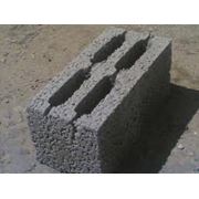 Бетонные цементно-растворные смеси керамзитобетон для строительных объектов любых марок. фото