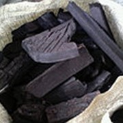 Уголь древесный “Сибирский Уголек“ мешками по 5кг. фото